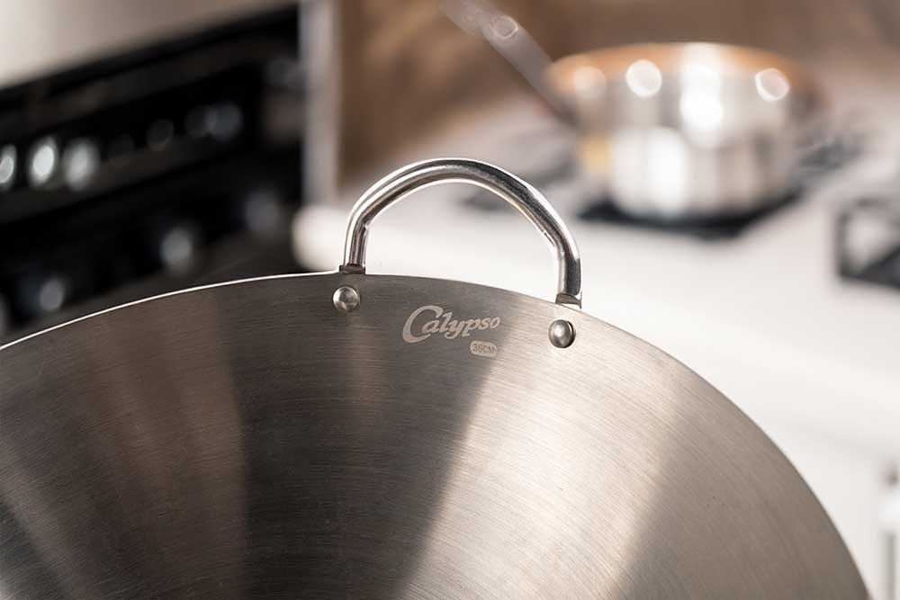 WOK-GAGANG-STAINLESS-DAN-KAYU-FOTO-UNTUK-UKURAN